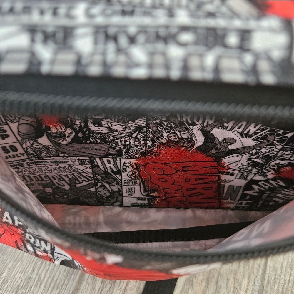 NWOT Marvel Comic Strip Backpack - Picture 10 of 13